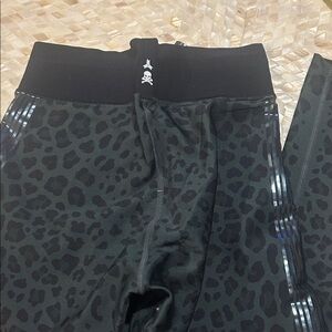 Ultracor Green and Black Leopard Print Leggings